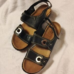 Clarks Black || Womens|| Sandals --Size: 40